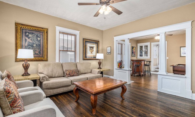 St. Charles Casa | The Olive House - Near Main Street- Fully rehabbed