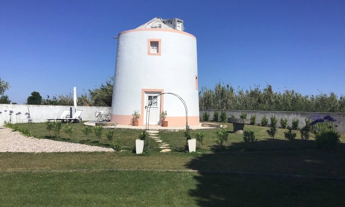 Bombarral Casa | The Olive Mill. Charming refurbished Windmill with lovely views.