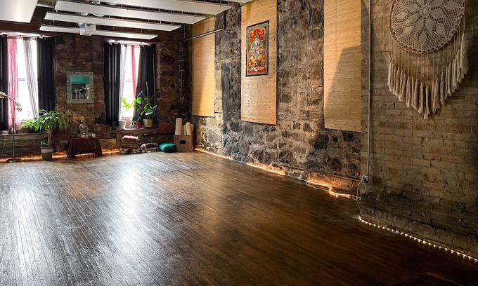 Downtown - Waterfront Hotel | The Oliver Inn