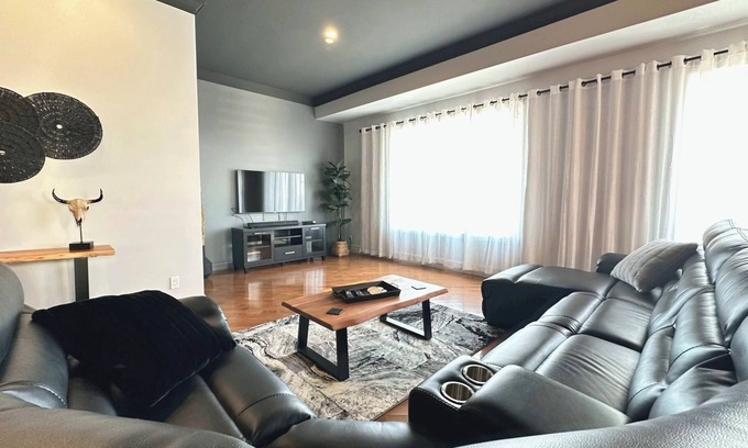 Sept-Iles Apartamento | Vrbo Property