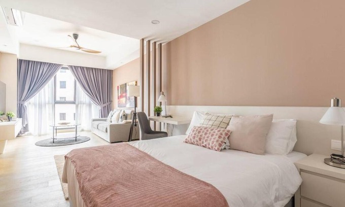 Mont Kiara Apartamento | The OOAK Kiara 163 2R2B with 500 Mbps WiFi Netflix Amazon Prime