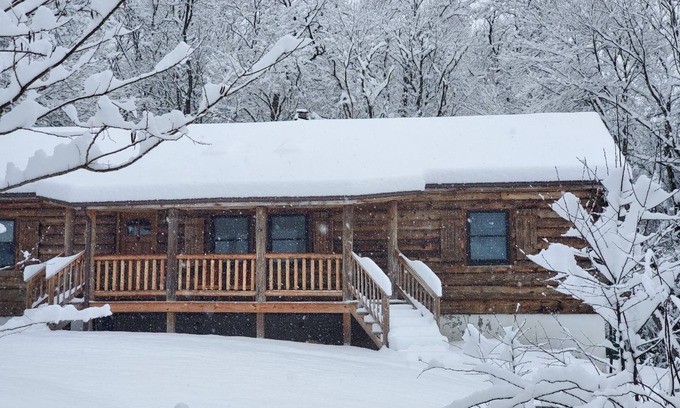 East Stroudsburg Cabina | The Original American Frontier Log Cabin! off Route 80. Summer Fun!