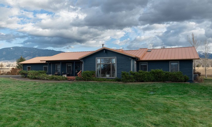 Ennis Casa | The Orr House in Ennis