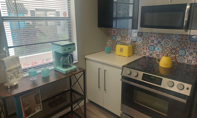Temple Terrace Apartamento | The Oshun Suite- Hidden Gem on Gated Estate near USF & Busch Gardens