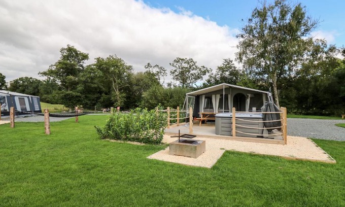 Llandrindod Wells Casa | The Otter