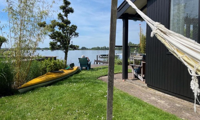 Reeuwijk Chalet De Esquí | The Outpost Lakehouse- enjoy our house at Reeuwijkse Plassen - near Gouda