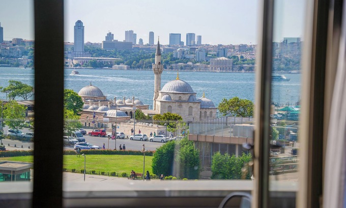 Uskudar Hotel | The Palm Bosphorus Hotel