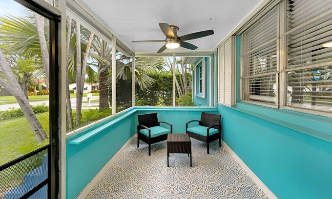 South Lake Casa | The Palm House in Hollywood