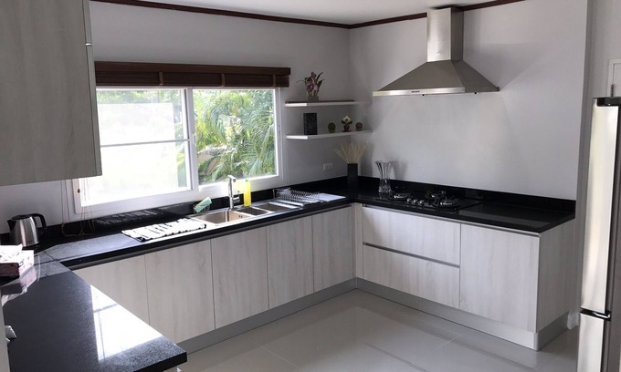 Si Sunthon Casa | The Palm House Phuket, Thalang.