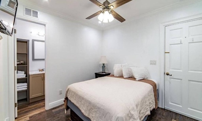 Downtown Boca Grande Historic District Casa | The Palmetto Inn - Pinfish - Queen Studio
