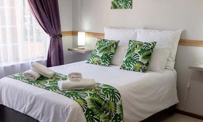 Fichardt Park Casa | The Palms Overnight Accommodation
