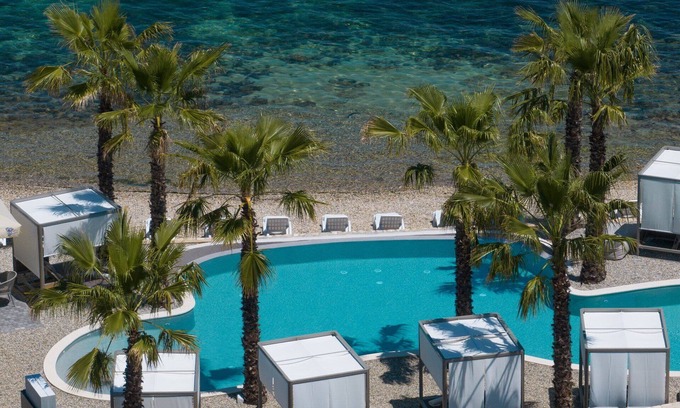 Tkon Villa | The Palms Resort - Villa Beach IV