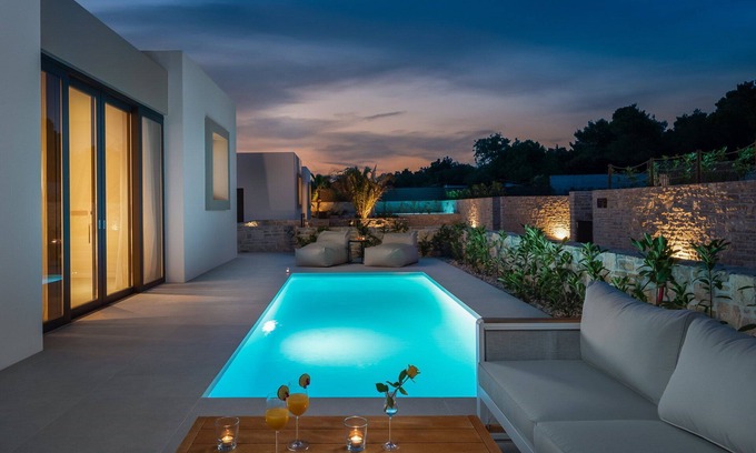 Tkon Villa | The Palms Resort - Villa Dream I