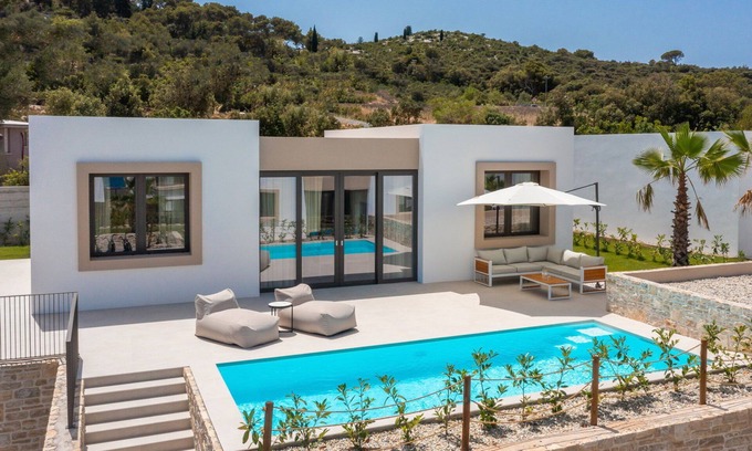 Tkon Villa | The Palms Resort - Villa Dream V