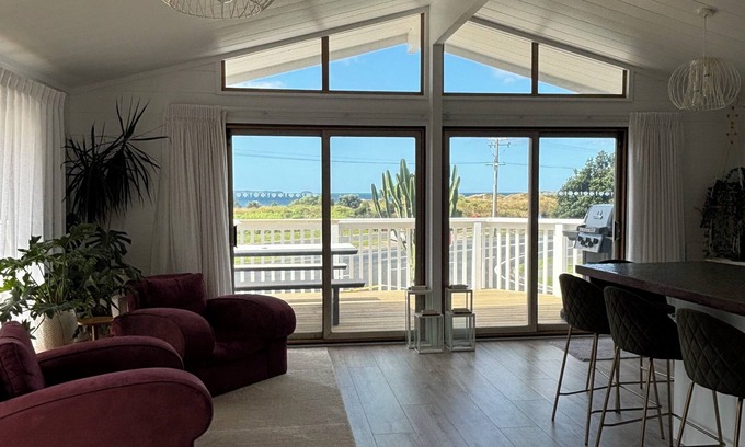 Papamoa Beach Casa | The Pap Beach Bach - Pet Friendly 🐶