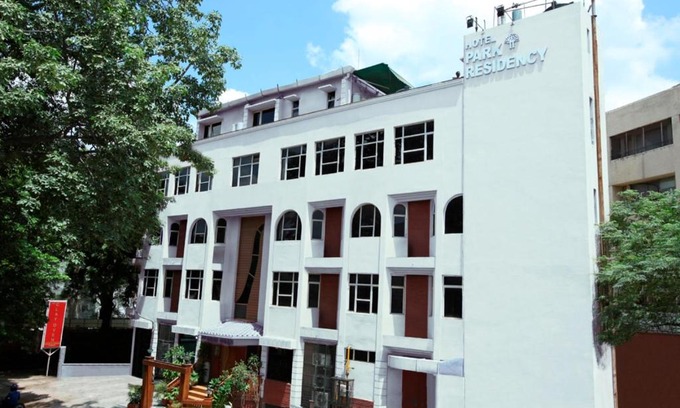 Green Park Hotel | The Park Residency