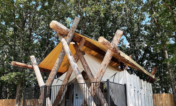 Shell Knob Cabaña | The Parker Glamping Tent at Rod N Reel Resort