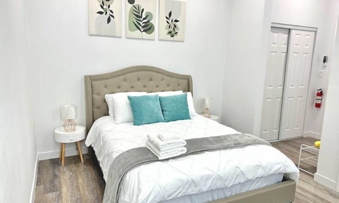Ontario Apartamento | The Peaceful Escape in the Heart of the City