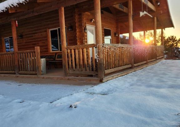 Hurricane Otro | The Peacemaker Cabin