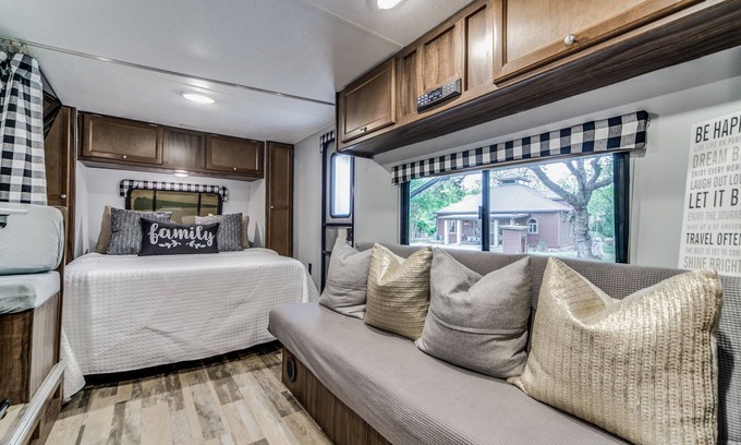 Boerne Cabina | The Pearl at Hill View -in the Texas Hill Country