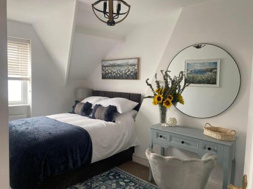 Porthcawl Apartamento | The Penthouse at Percy House Pet Friendly 2 Bedroom Apartment in Porthcawl Sleeps 4 people Located in the town centre