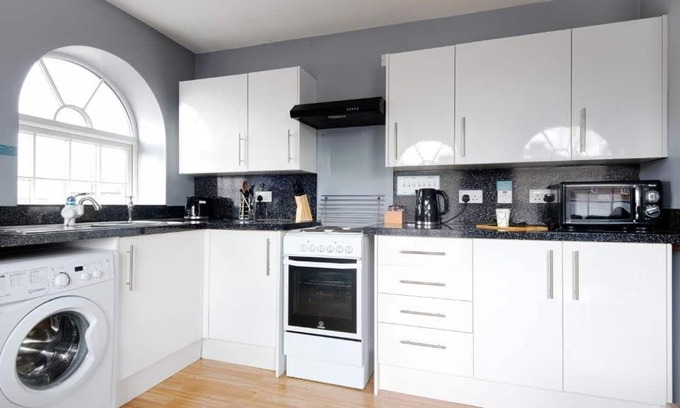 Wrexham Apartamento | The Penthouse Gathering Wrexham Town Centre