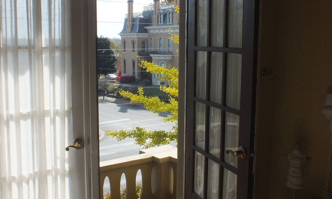 New Albany Cama Y Desayuno | The Pepin Mansion Historic B&B