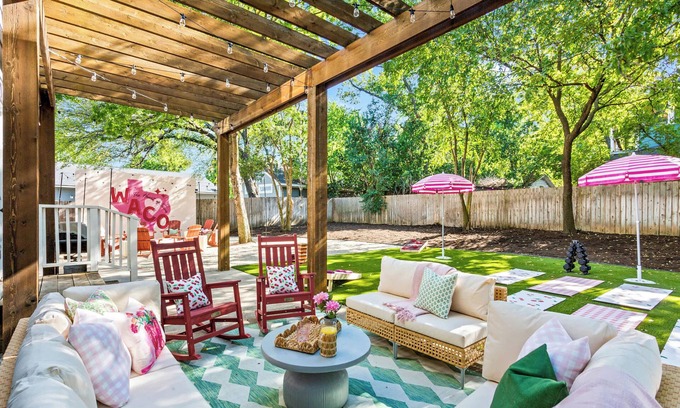 Waco Casa | The Pepper Place Summ