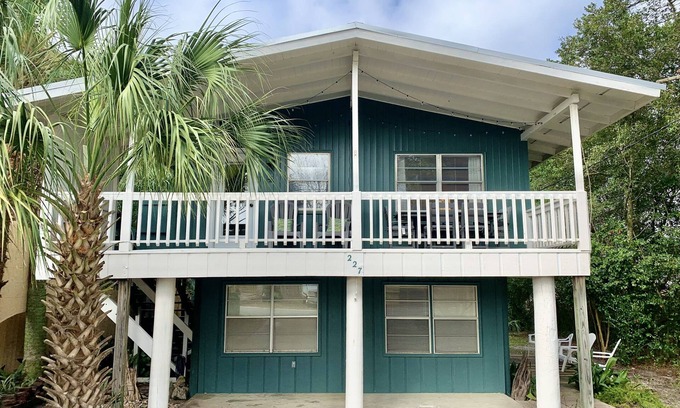 Laguna Beach Estates Cabaña | The Perch- FREE Golf Cart! Recently Updated, Sleeps 5, 1.5blocks from the beach.