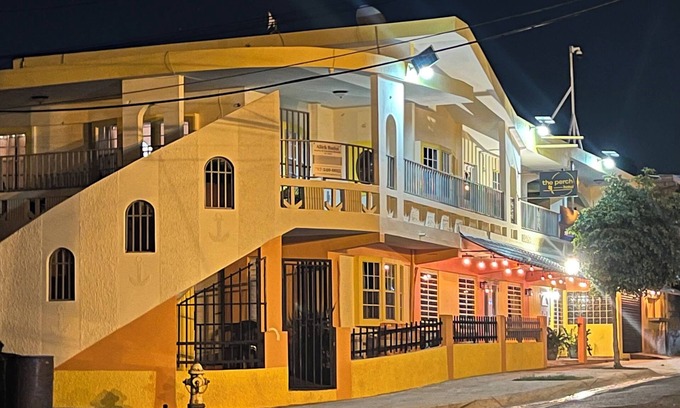 Guayabos Hotel | The Perch Hotel