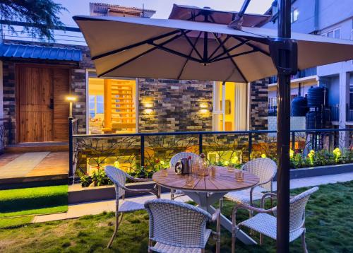 Shimla Cabina | The Perch Shimla