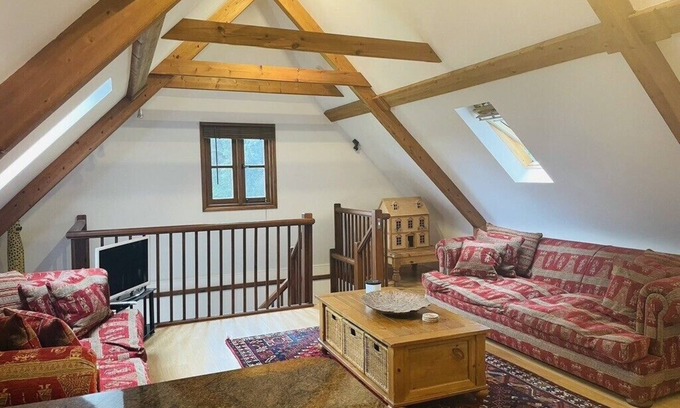 Petworth Casa | The perfect couples retreat in Graffham, The South Downs National Park.