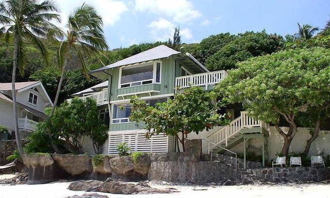 Lanikai Casa | The Perfect Lanikai Retreat con acceso directo a la apartada White Sand Beach.