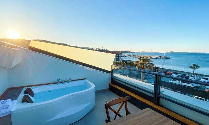 Iskele Mahallesi Casa | THE PİER OF URLA