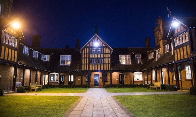 Hendon Hotel | The Pillar Hotel