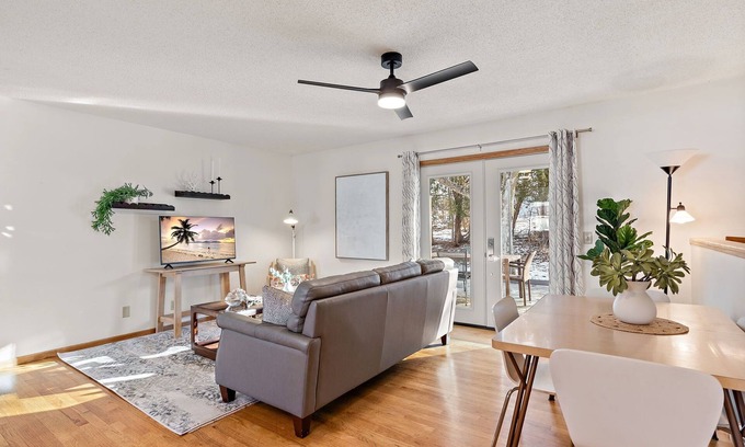 Stillwater Casa | The Pine House: a cozy home for you & yours!