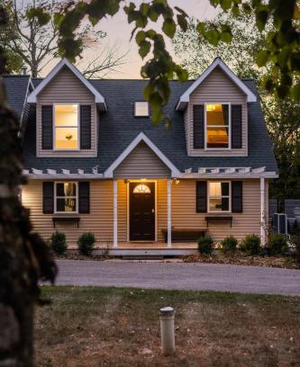 Charlevoix Casa | The Pineapple Lake House