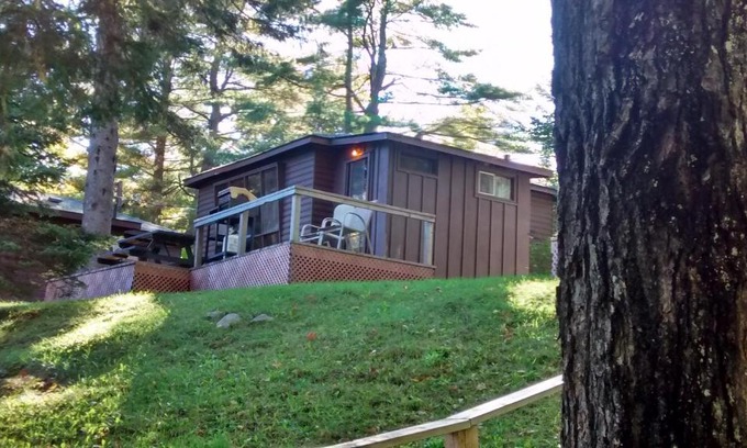 Algonquin Highlands Complejo | The Pines Cottage Resort