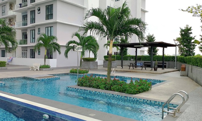 Taman Bukit Mewah Casa | The Platino - Located next to Paradigm mall.