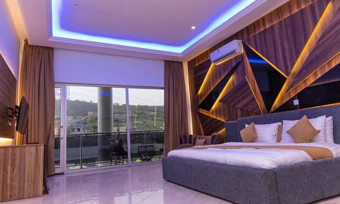 Accra Hotel | The Platinum Bay Hotel