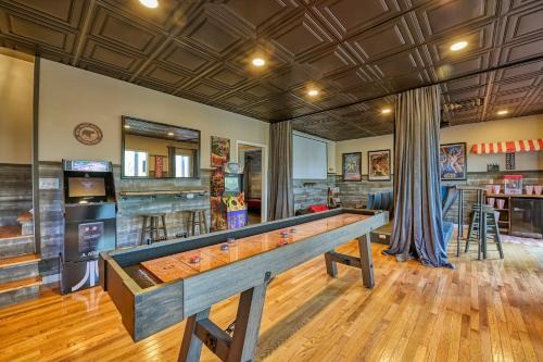 Pigeon Forge Chalet De Esquí | The Playful Bear