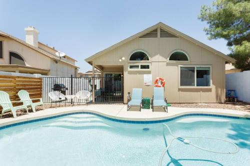Paradise Valley Village Casa | The "pool Cottage" Upgraded Home Free Heated Pool