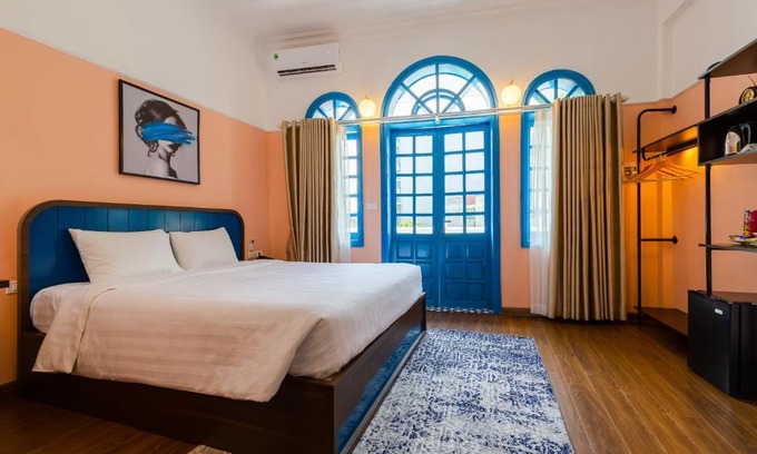 Hai Ba Trung Hotel | The Poppy Villa & Hotel
