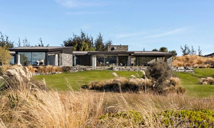 Kawarau Falls Casa | The Preserve Jacks Point - Hosted by NZSIR Luxury Rental Homes