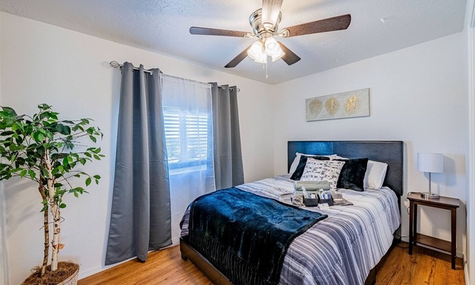 University Heights Apartamento | The Princeton Suite 7 | 1 Bed, 1 Bath