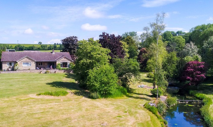 Langport Casa | THE QUACKERY, pet friendly, luxury holiday cottage in Langport