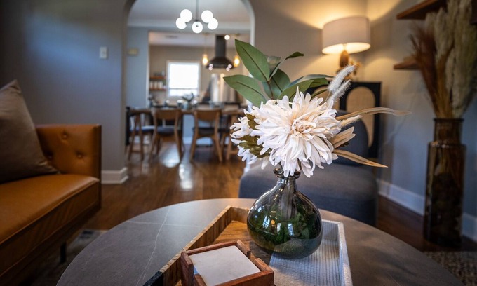 Vollintine-Evergreen Casa | The quaintest, beautifully updated 1920's Mid-Century Boho Bungalow in Memphis