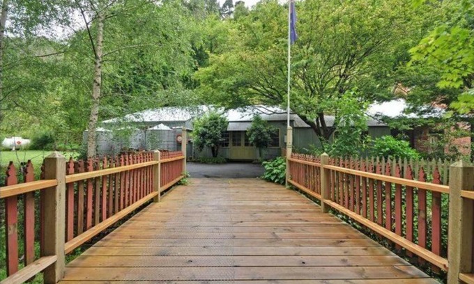 Walhalla Casa | The Quarters at Windsor House Walhalla