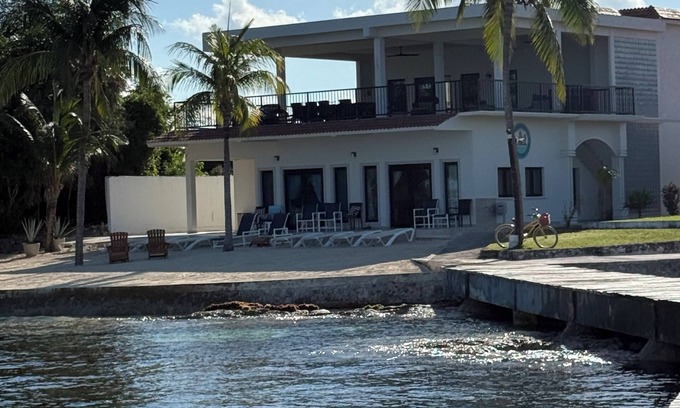 Costa Maya Villa | Cozumel Beach House Villa Debra Luxury Ocean Front Million Dollar View duerme 14