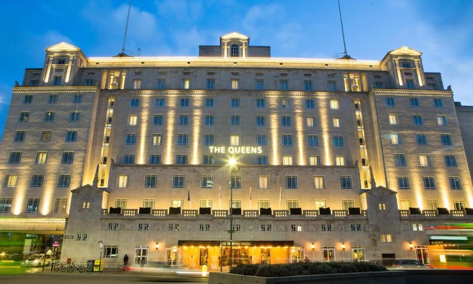 Leeds City Center Hotel | The Queens Hotel